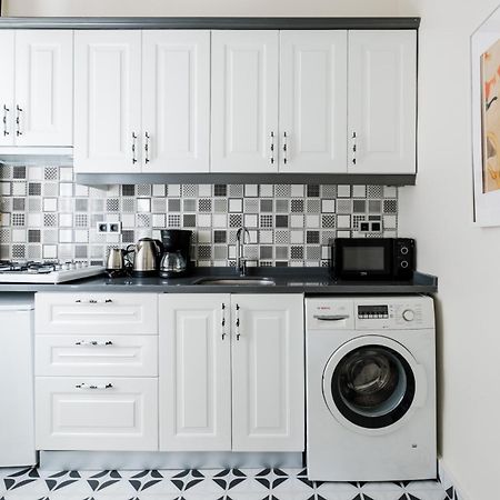 Appartamento Unique Flat W 5 Min To Galata Tower Istiklal Ave Provincia di Provincia di Istanbul Esterno foto